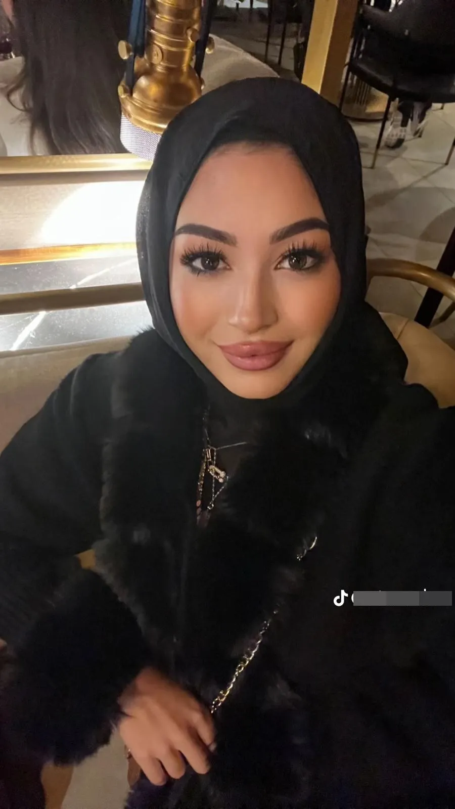 Türbanlı Escort Pelin